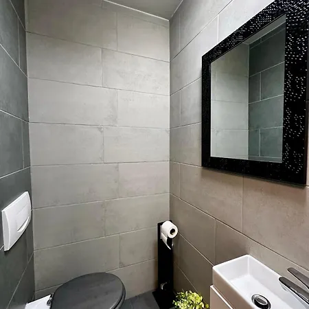 Comfort Downtown Daire *